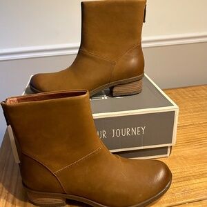 Dansko Brianne Leather Burnished boot